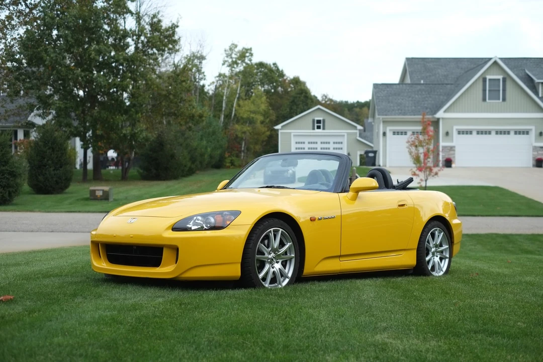 2005 Honda AP2 S2000 - Image 2 of 31