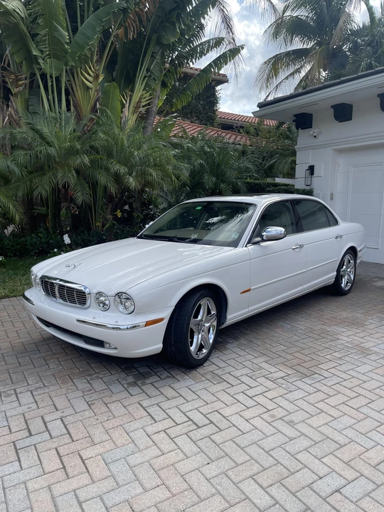 2005 Jaguar X350/X356/X358 XJ - Image 2 of 31