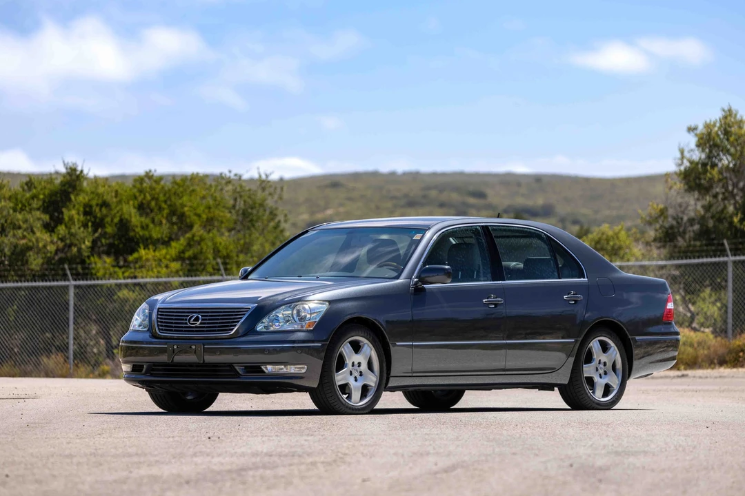 2005 Lexus LS 3rd Gen - Image 27 of 31
