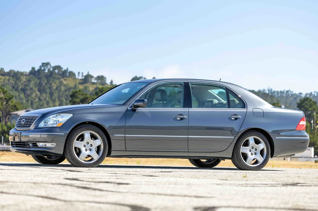 2005 Lexus LS 3rd Gen - Image 31 of 31