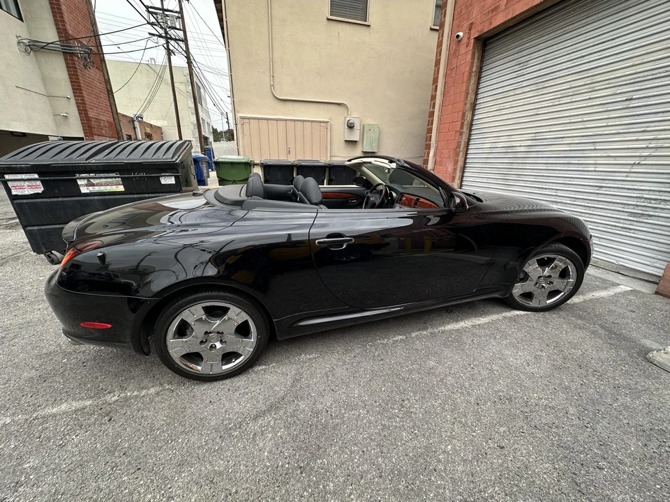 2005 Lexus SC430 - Image 16 of 31