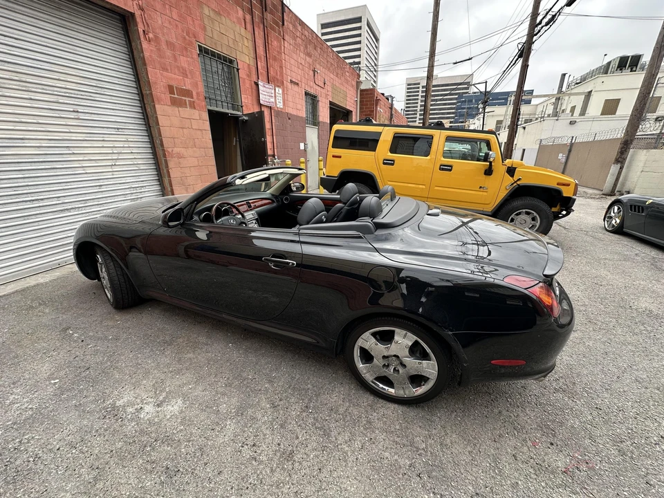 2005 Lexus SC430 - Image 17 of 31