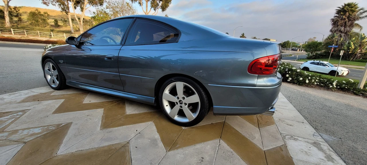 2005 Pontiac GTO 4th Gen - Image 12 of 31