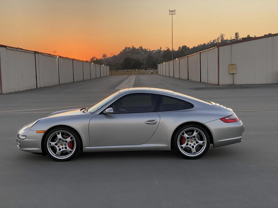 2005 Porsche 997 Carrera S - Image 10 of 31