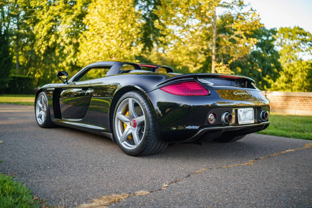 2005 Porsche Carrera GT - Image 16 of 31