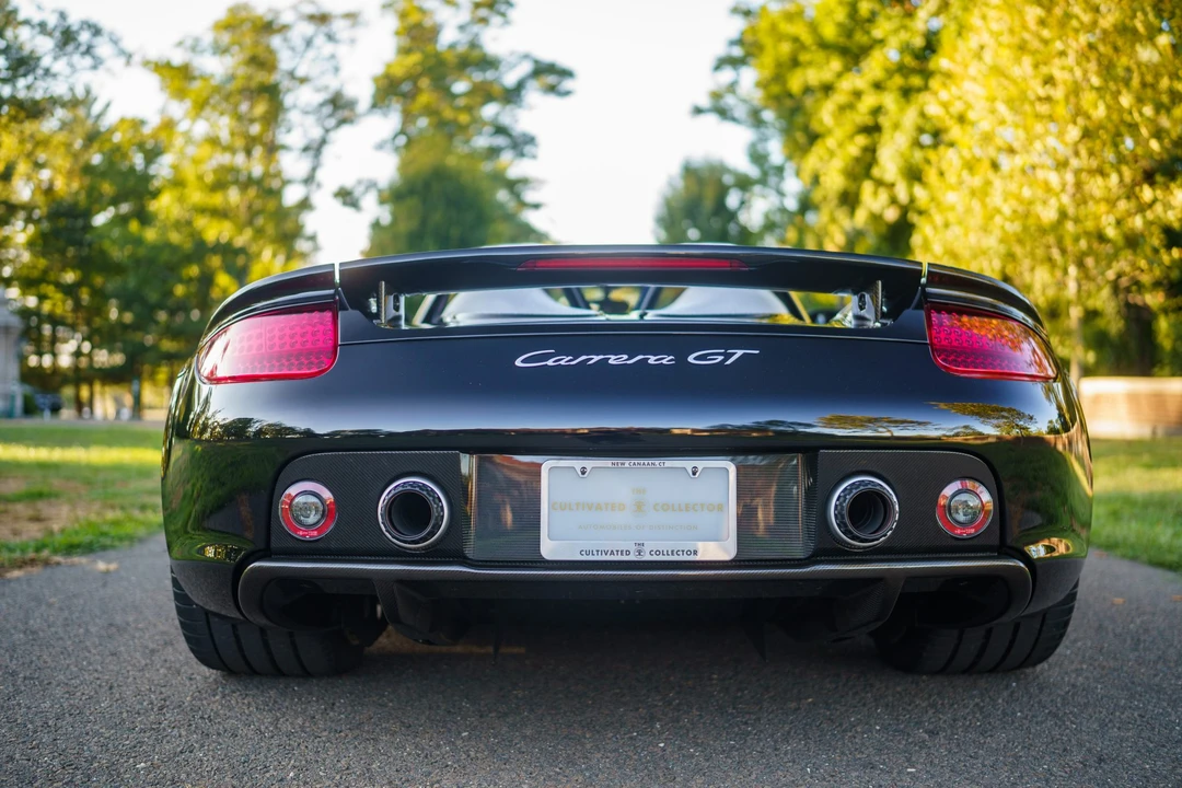 2005 Porsche Carrera GT - Image 21 of 31