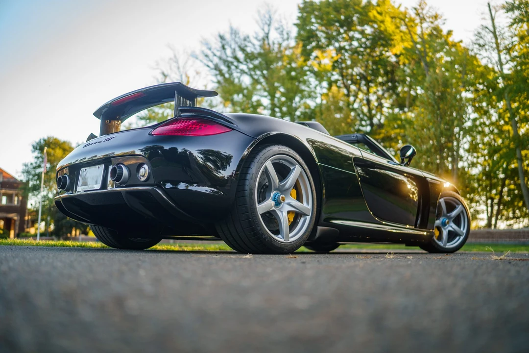 2005 Porsche Carrera GT - Image 27 of 31