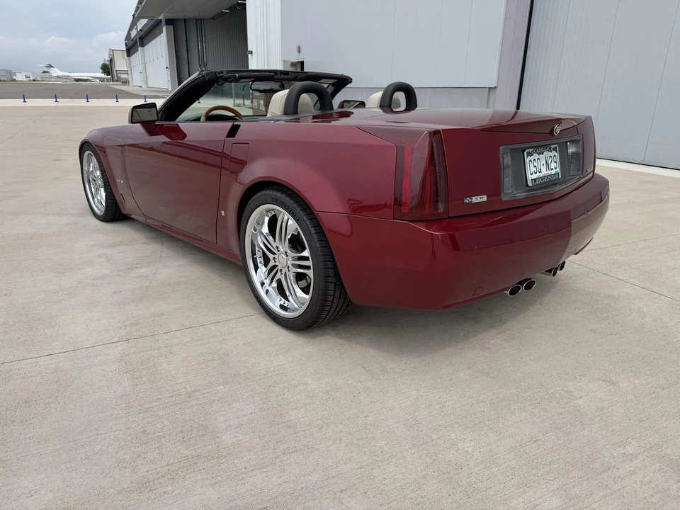 2006 Cadillac XLR - Image 19 of 31