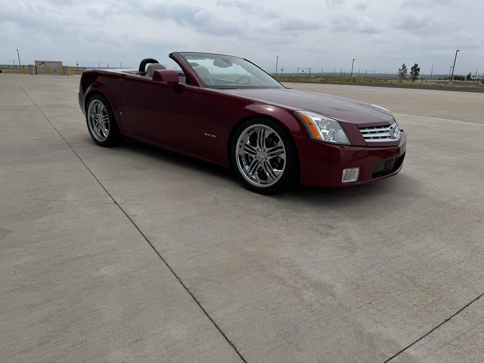 2006 Cadillac XLR - Image 15 of 31