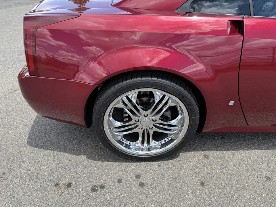 2006 Cadillac XLR - Image 26 of 31