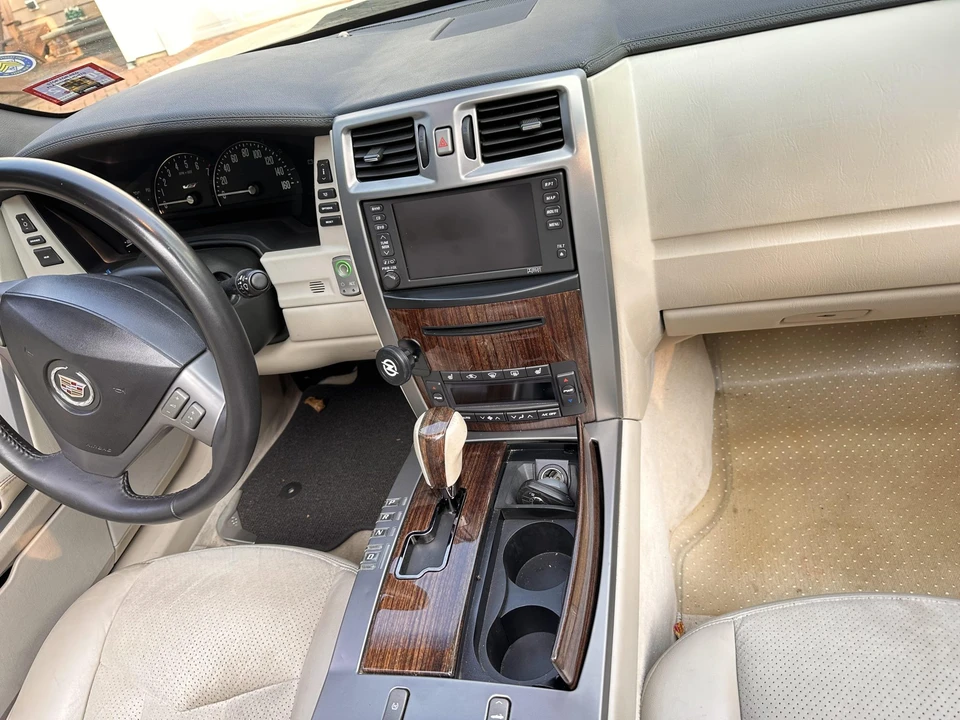 2006 Cadillac XLR-V - Image 31 of 31