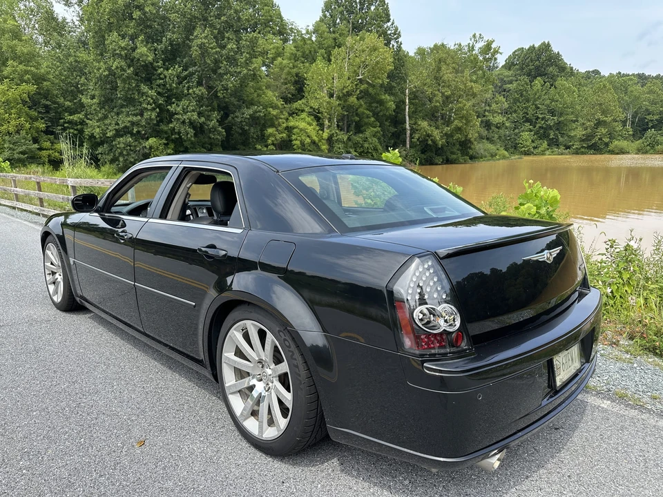 2006 Chrysler 300 (2005-2023) - Image 17 of 31
