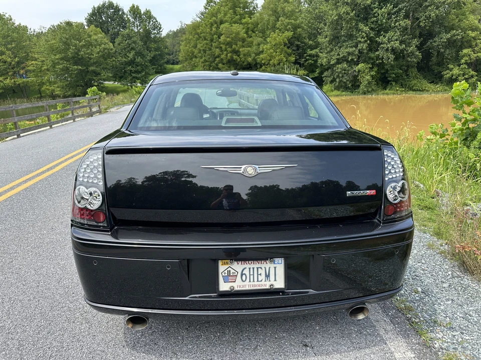 2006 Chrysler 300 (2005-2023) - Image 13 of 31
