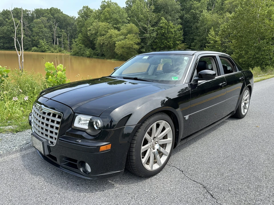 2006 Chrysler 300 (2005-2023) - Image 3 of 31