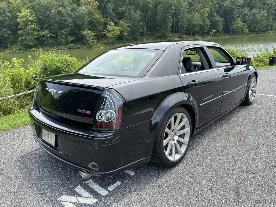 2006 Chrysler 300 (2005-2023) - Image 11 of 31