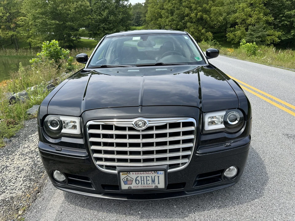 2006 Chrysler 300 (2005-2023) - Image 4 of 31