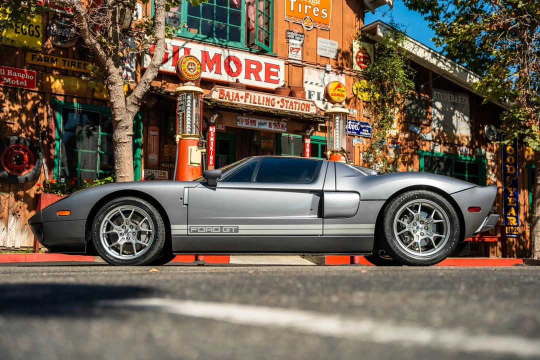 2006 Ford GT 1st Gen - Image 13 of 31