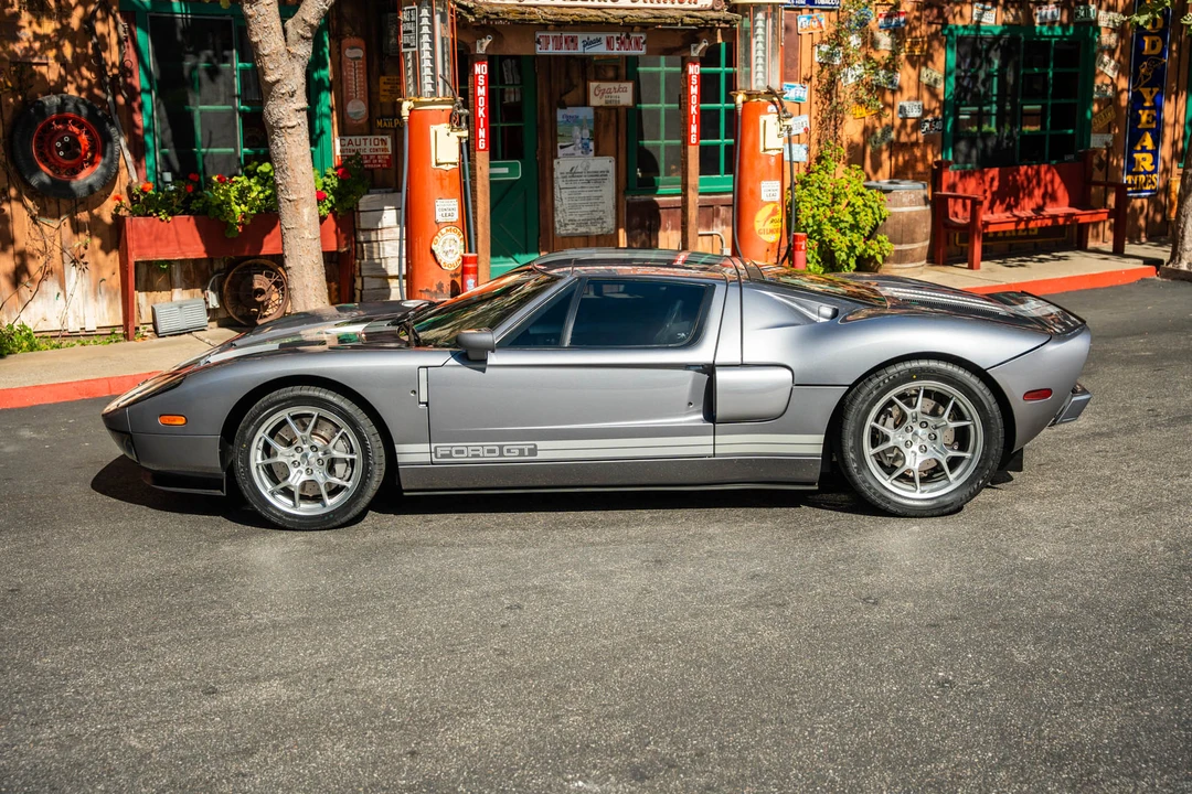 2006 Ford GT 1st Gen - Image 11 of 31