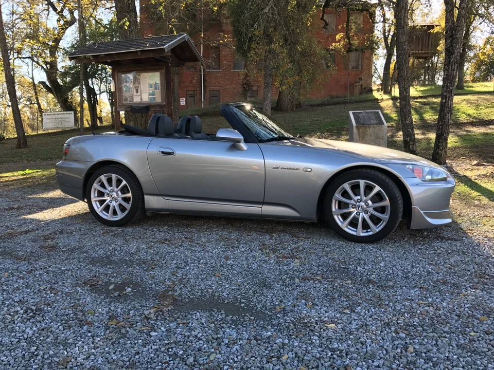 2006 Honda AP2 S2000 - Image 2 of 31