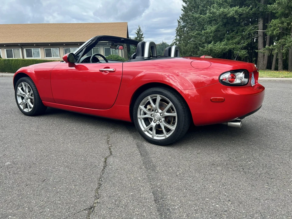 2006 Mazda NC MX-5 Miata - Image 13 of 31