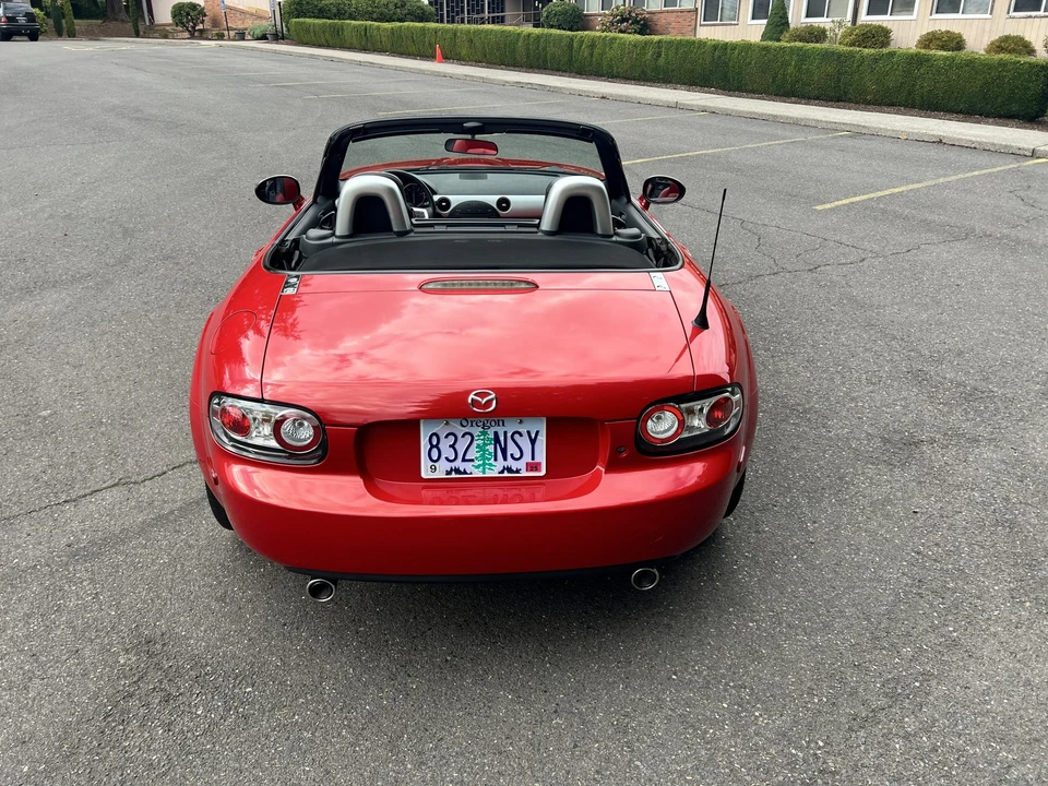 2006 Mazda NC MX-5 Miata - Image 18 of 31