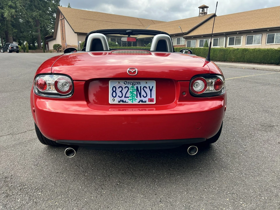 2006 Mazda NC MX-5 Miata - Image 19 of 31