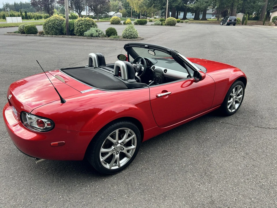 2006 Mazda NC MX-5 Miata - Image 24 of 31