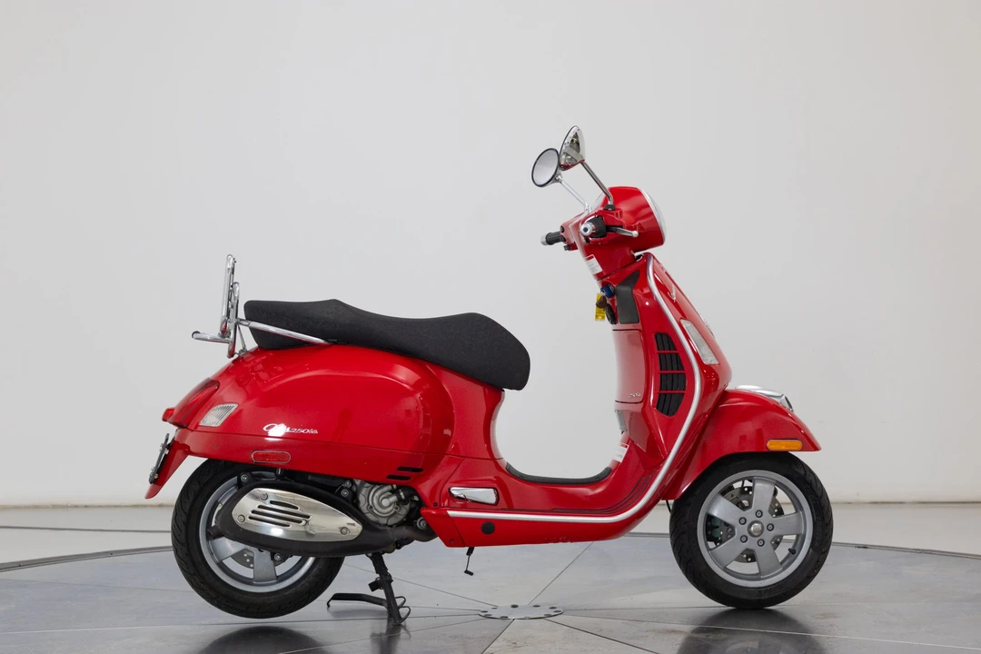 2006 Vespa Sei & PX & ET & LX & GT - Image 8 of 31
