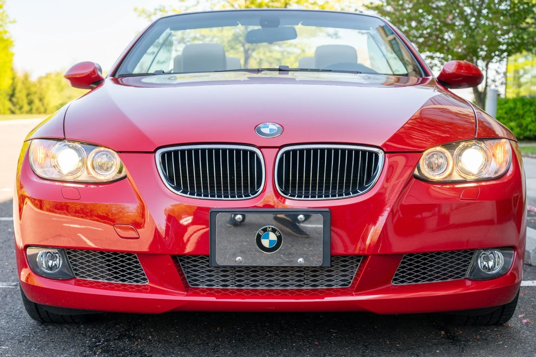2007 BMW E93 335i Convertible - Image 8 of 31