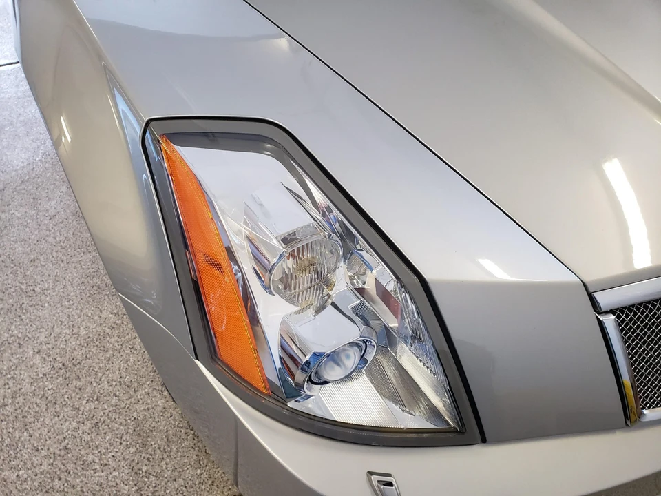 2007 Cadillac XLR-V - Image 18 of 31