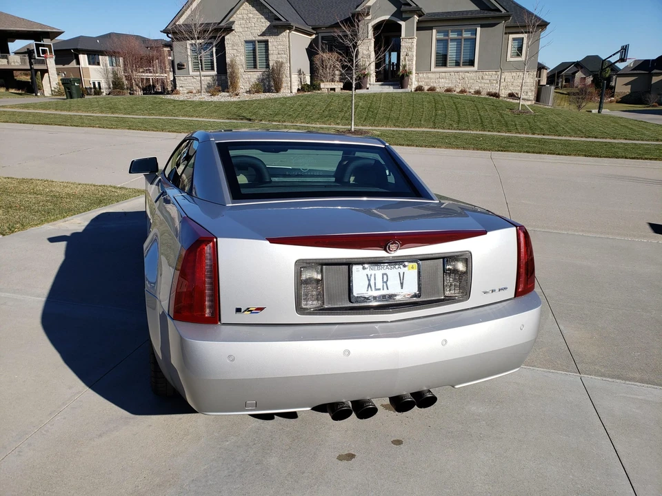 2007 Cadillac XLR-V - Image 12 of 31
