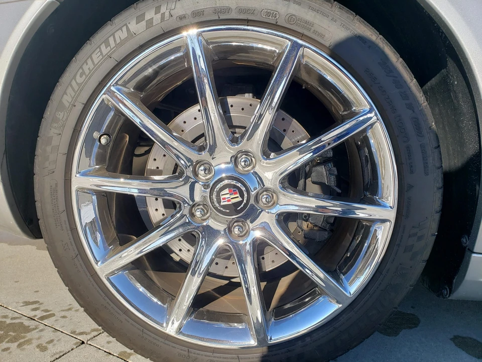 2007 Cadillac XLR-V - Image 30 of 31