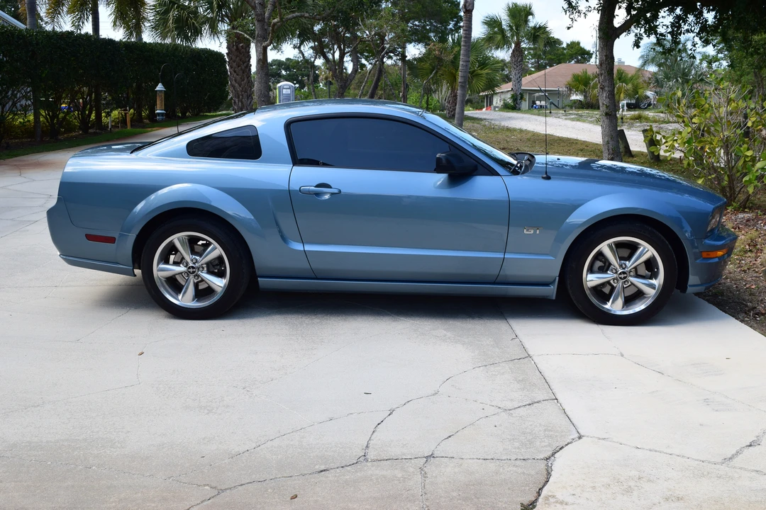 2007 Ford S197 Mustang GT - Image 2 of 31