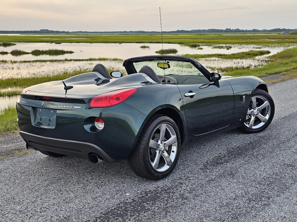 2007 Pontiac Solstice GXP - Image 26 of 31