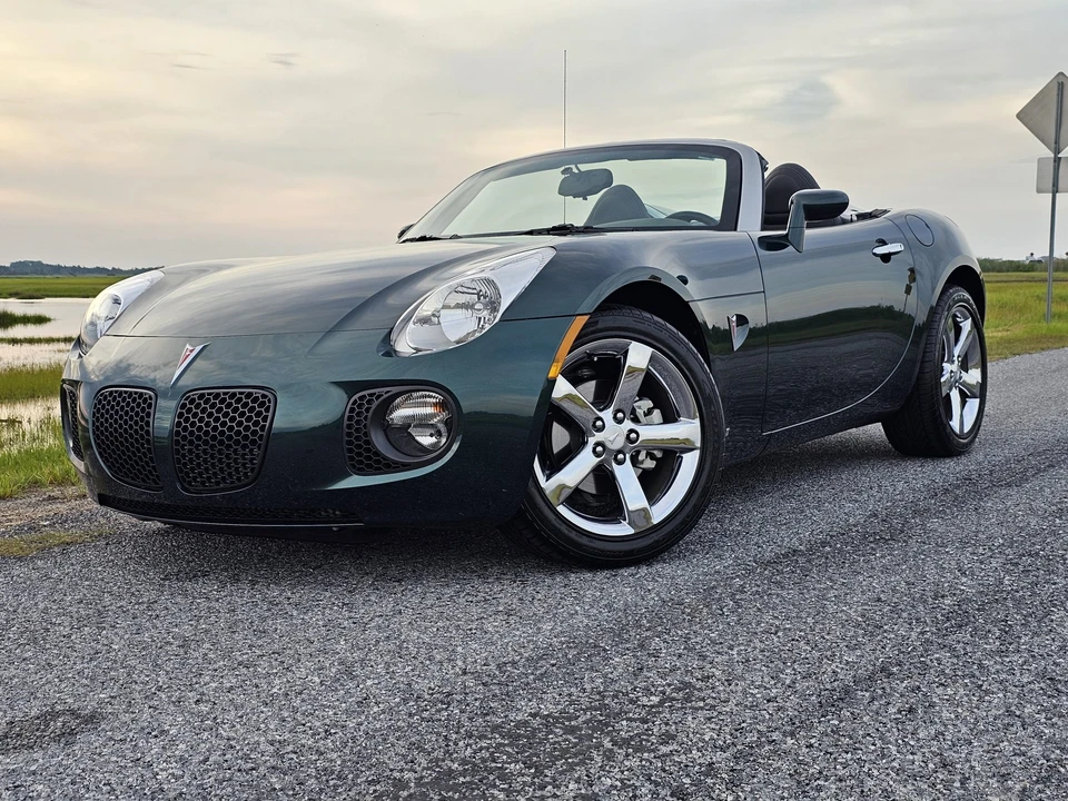 2007 Pontiac Solstice GXP - Image 4 of 31