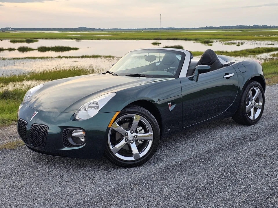 2007 Pontiac Solstice GXP - Image 5 of 31