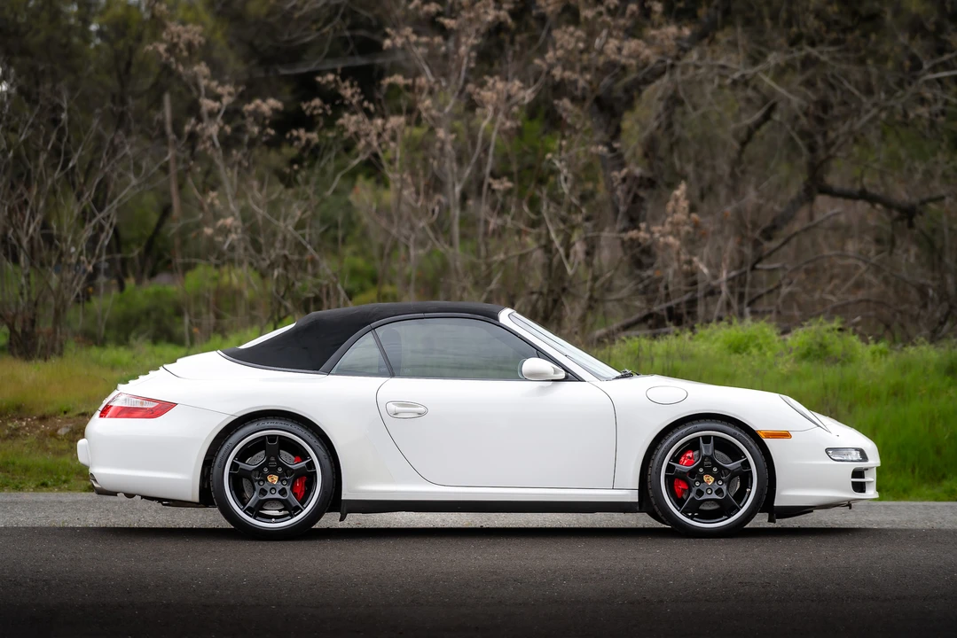 2007 Porsche 997 Carrera 4S - Image 2 of 31