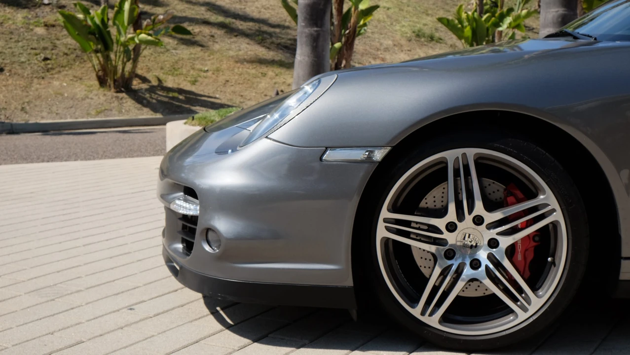 2007 Porsche 997 Turbo - Image 24 of 31