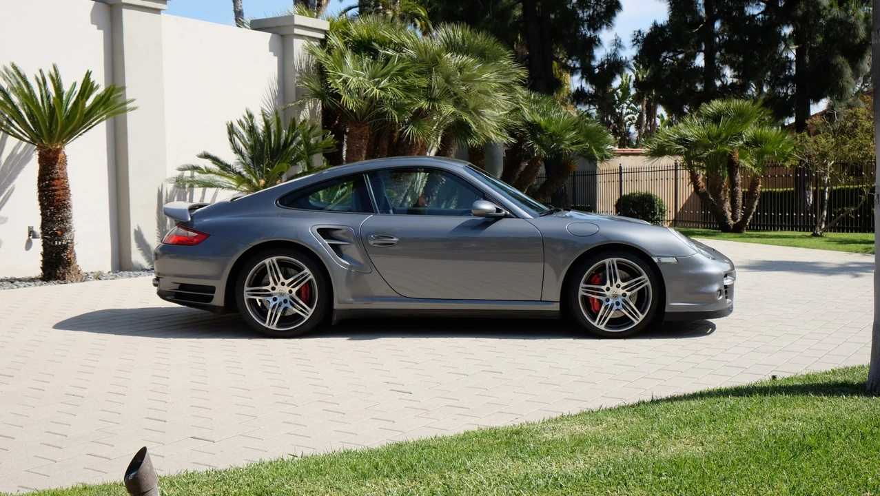 2007 Porsche 997 Turbo - Image 10 of 31