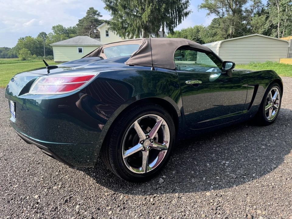 2007 Saturn Sky - Image 11 of 31