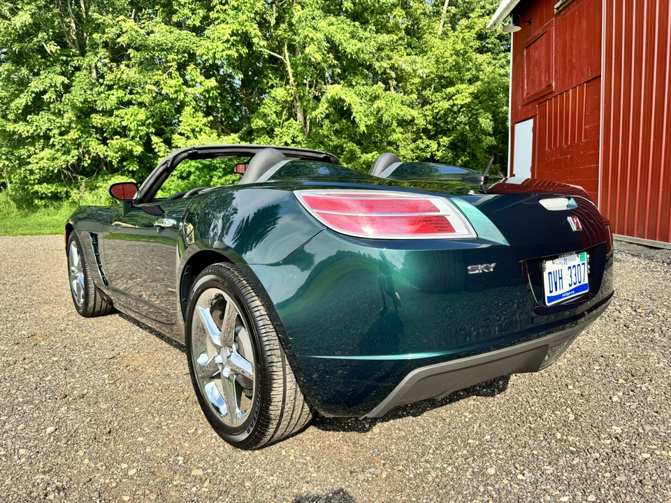 2007 Saturn Sky - Image 22 of 31