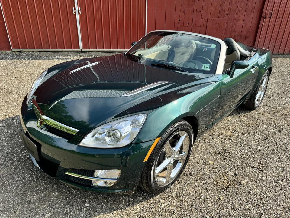 2007 Saturn Sky - Image 12 of 31