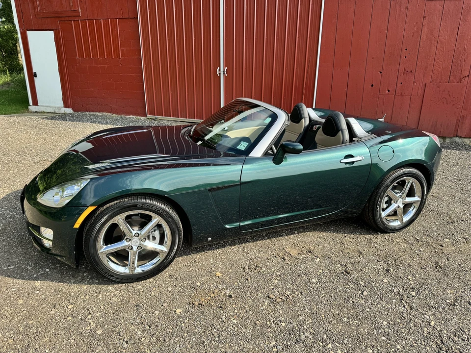 2007 Saturn Sky - Image 16 of 31