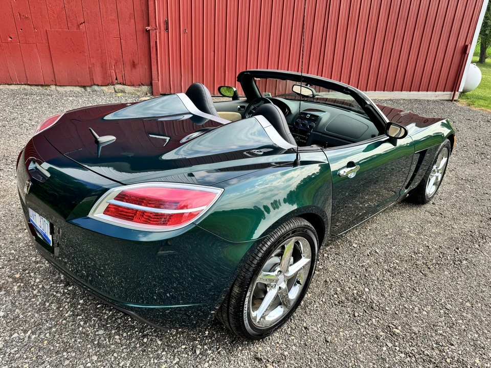 2007 Saturn Sky - Image 29 of 31