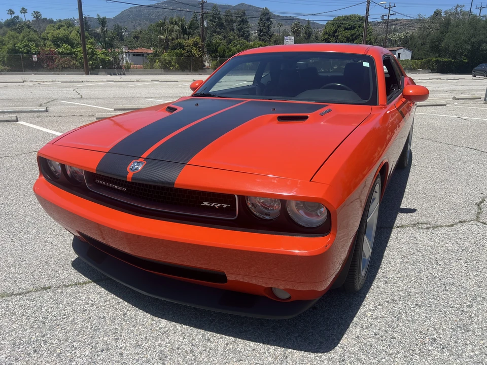 2008 Dodge Challenger SRT8 & 392 3rd Gen - Image 5 of 31