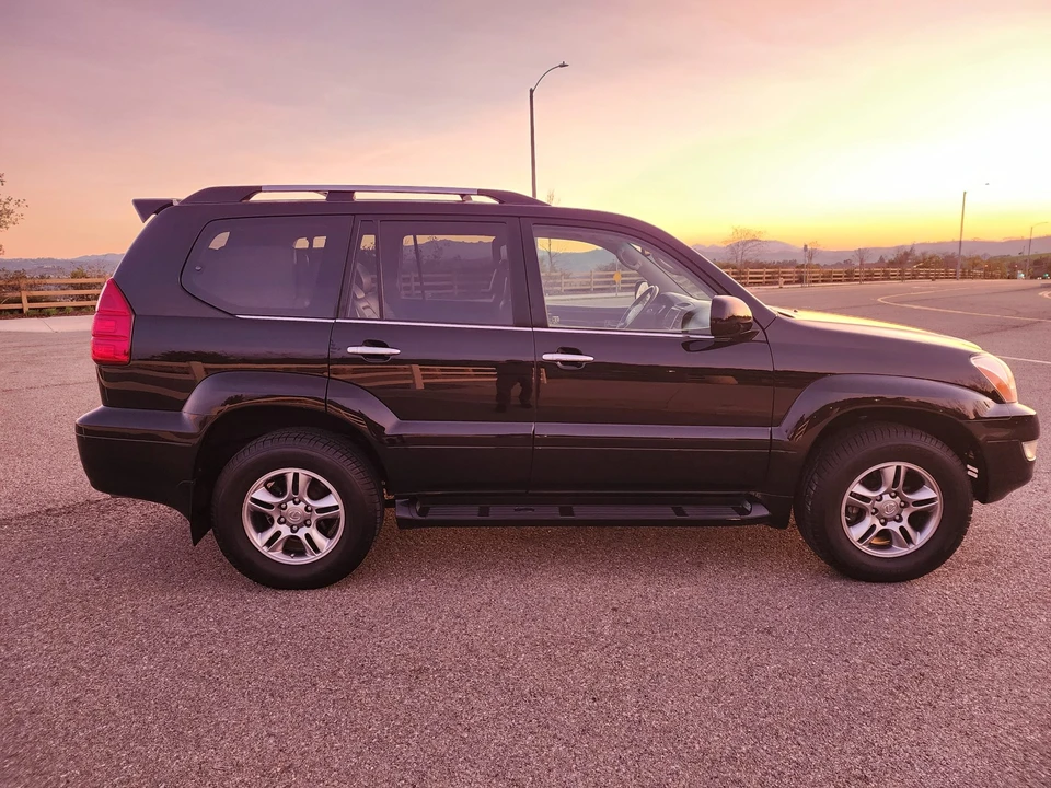 2008 Lexus GX 1st Gen - Image 12 of 31