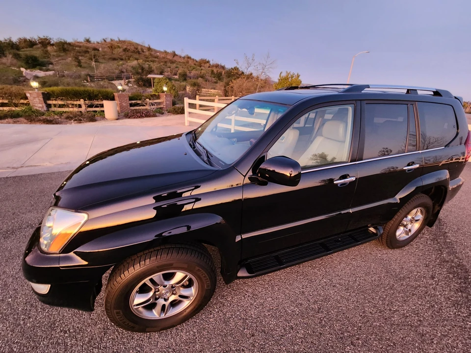 2008 Lexus GX 1st Gen - Image 3 of 31