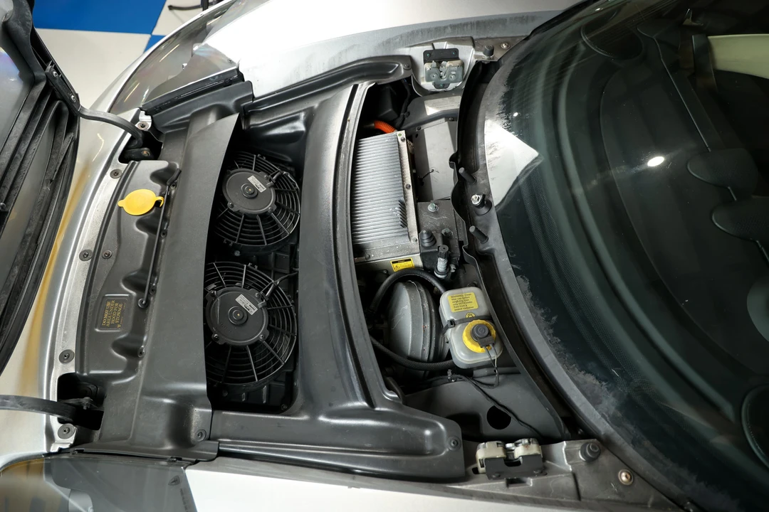 2008 Tesla Roadster - Image 22 of 31