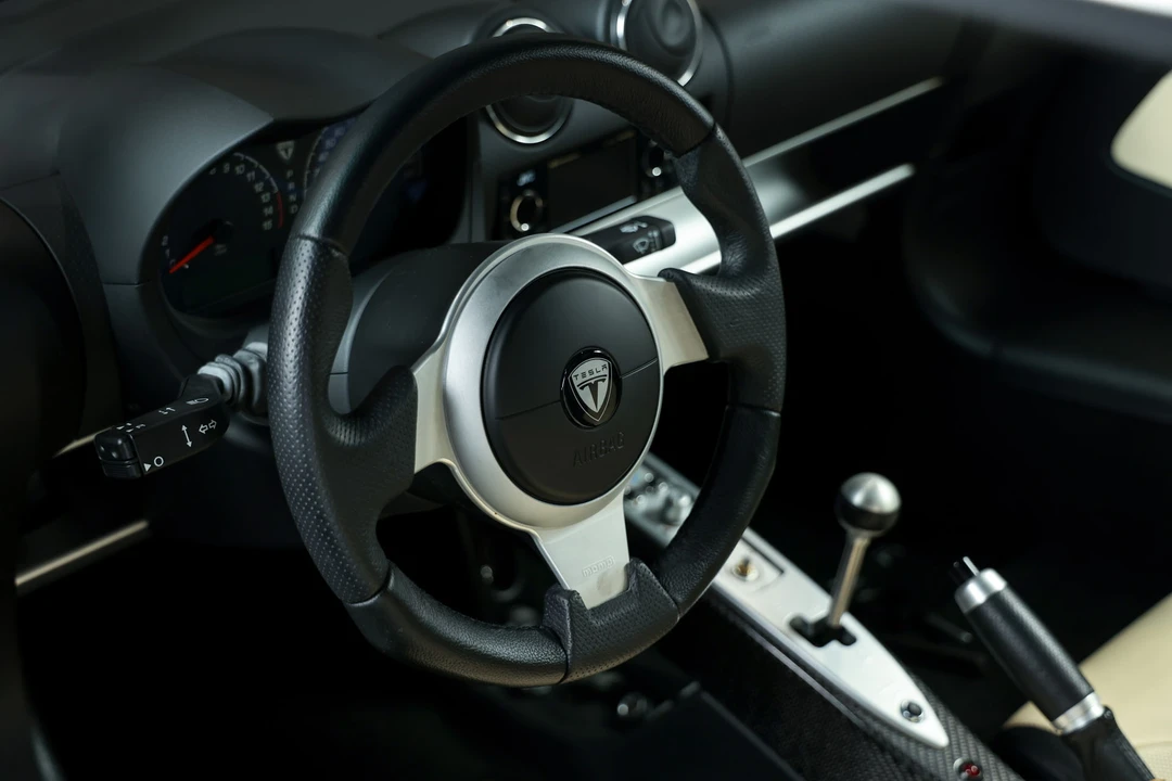 2008 Tesla Roadster - Image 25 of 31