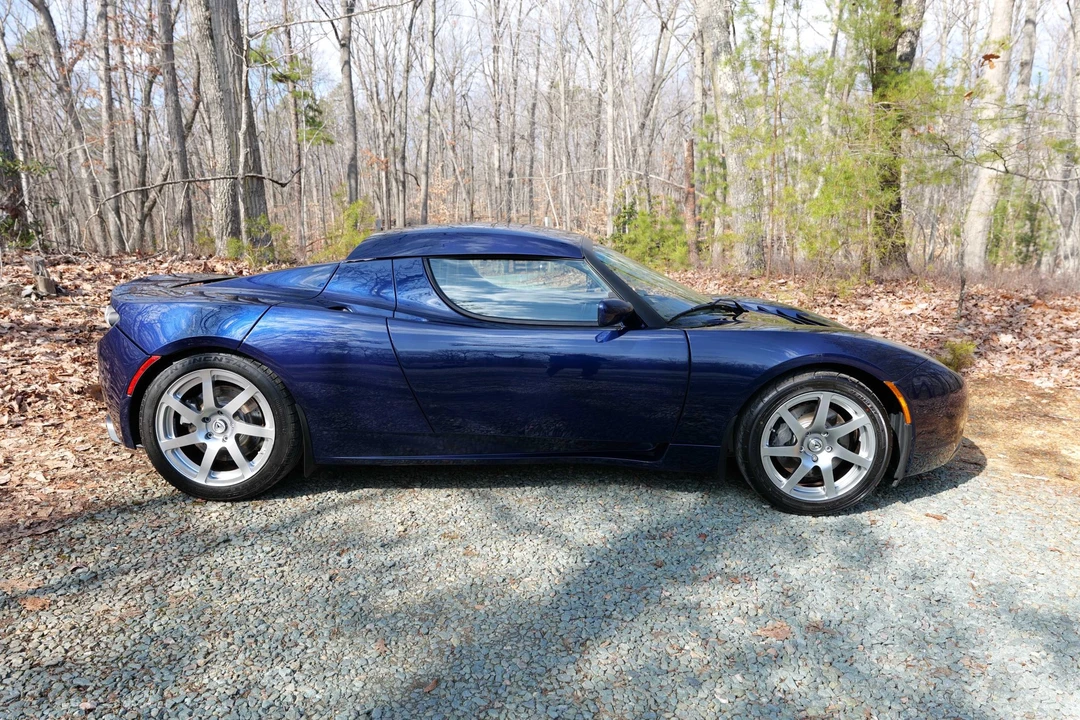 2008 Tesla Roadster - Image 24 of 31